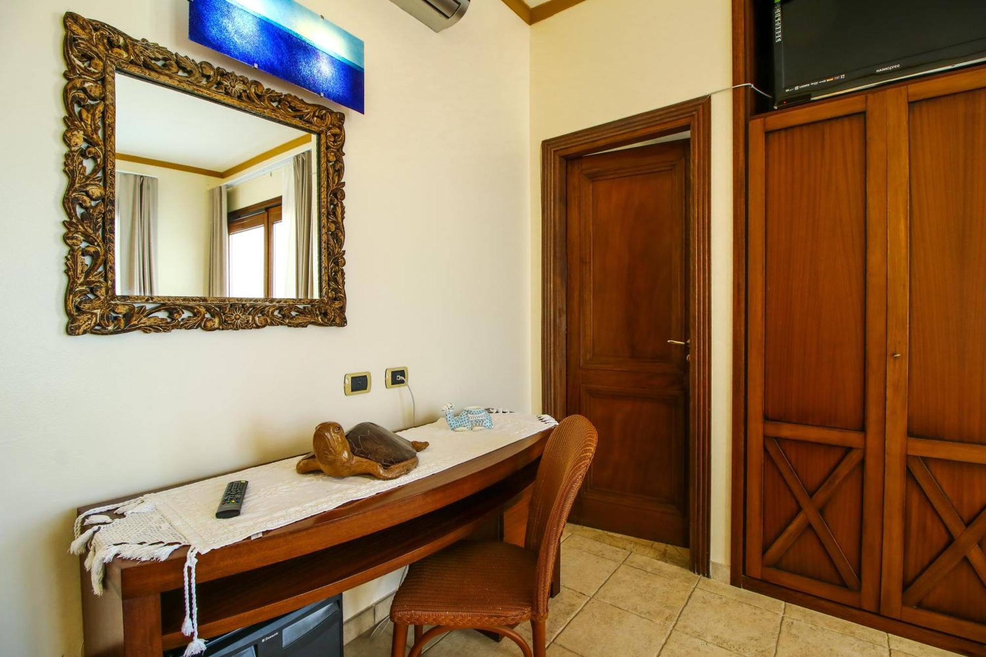 Hotel Il Faro Della Guitgia Tommasino 람페두사 외부 사진