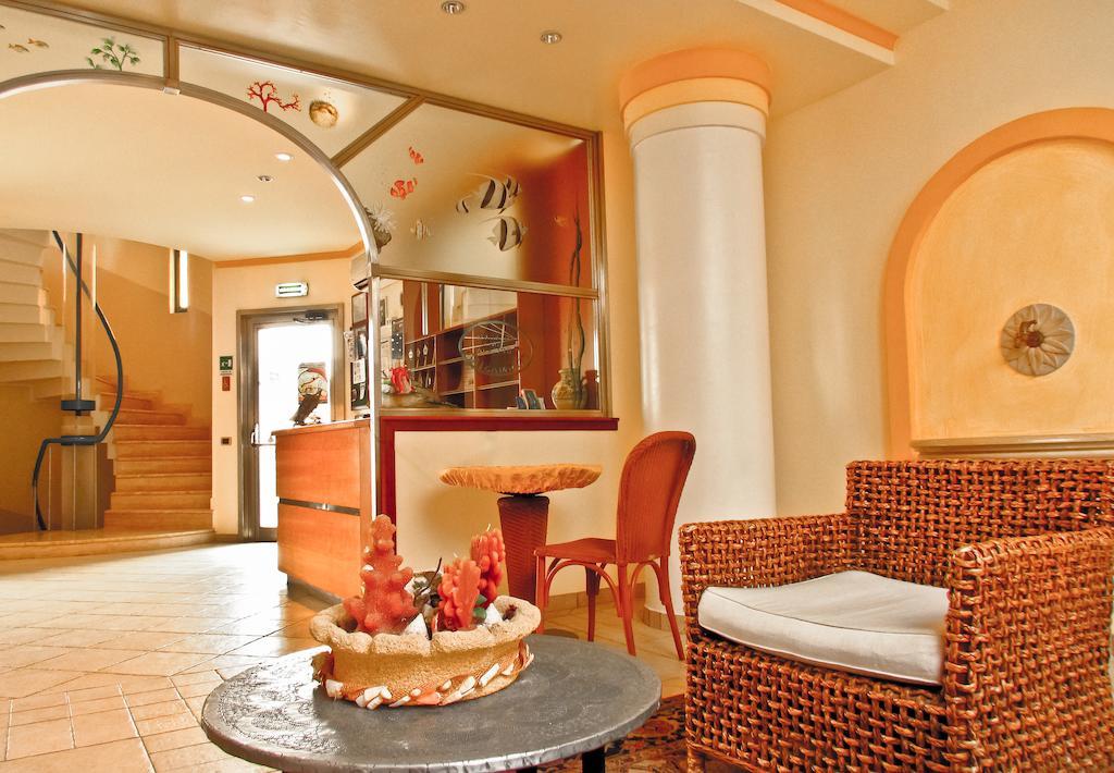 Hotel Il Faro Della Guitgia Tommasino 람페두사 외부 사진