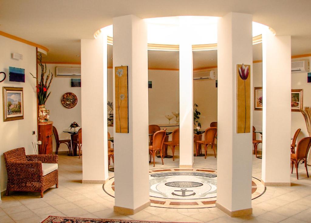 Hotel Il Faro Della Guitgia Tommasino 람페두사 외부 사진